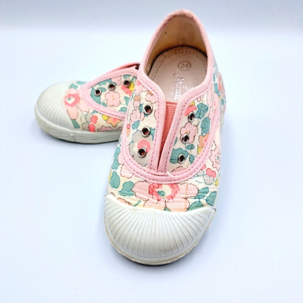 Jacadi Paris Toddler Girl Floral Pastel Canvas Shoes Size 24, US 7.5 Cottagecore